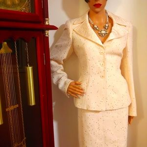 ESCADA 38 8 CREAM TWEED BOUCLE SEQUINS WOOL SILK SKIRT.